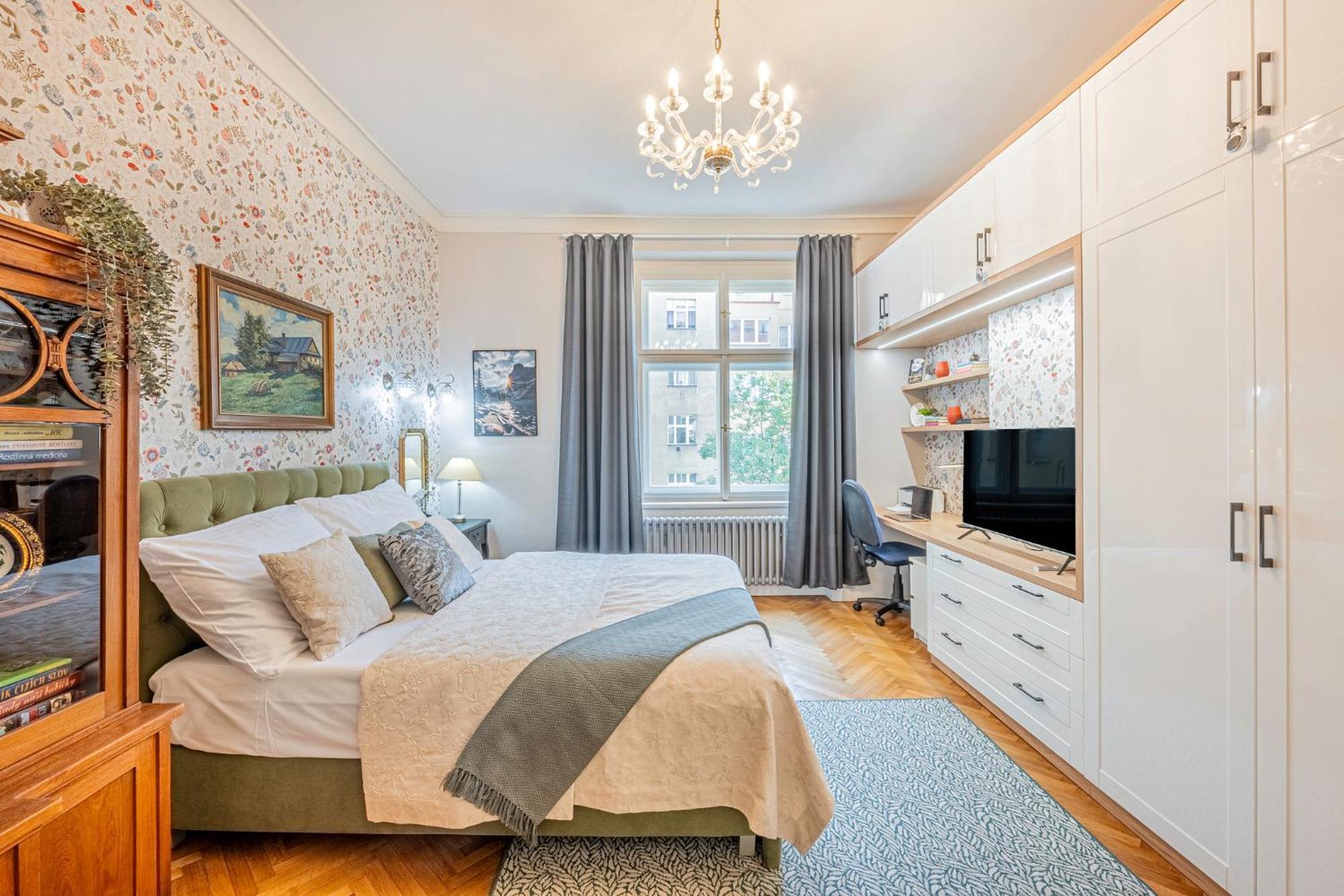 Days - 2bdr - 2 Balconies - Residential Area Apartment *